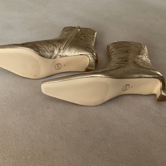 Michael Kors Cosmo Kitten Booties - Picture 3 of 6